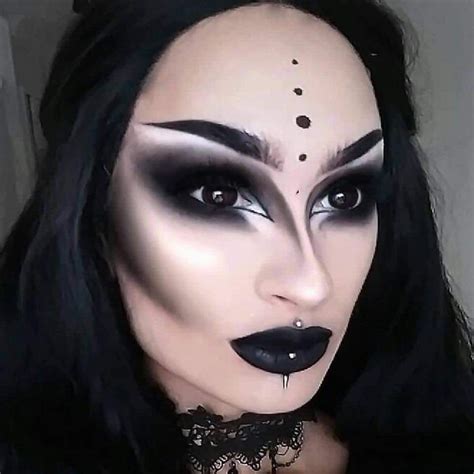 Witch makeup youtubee